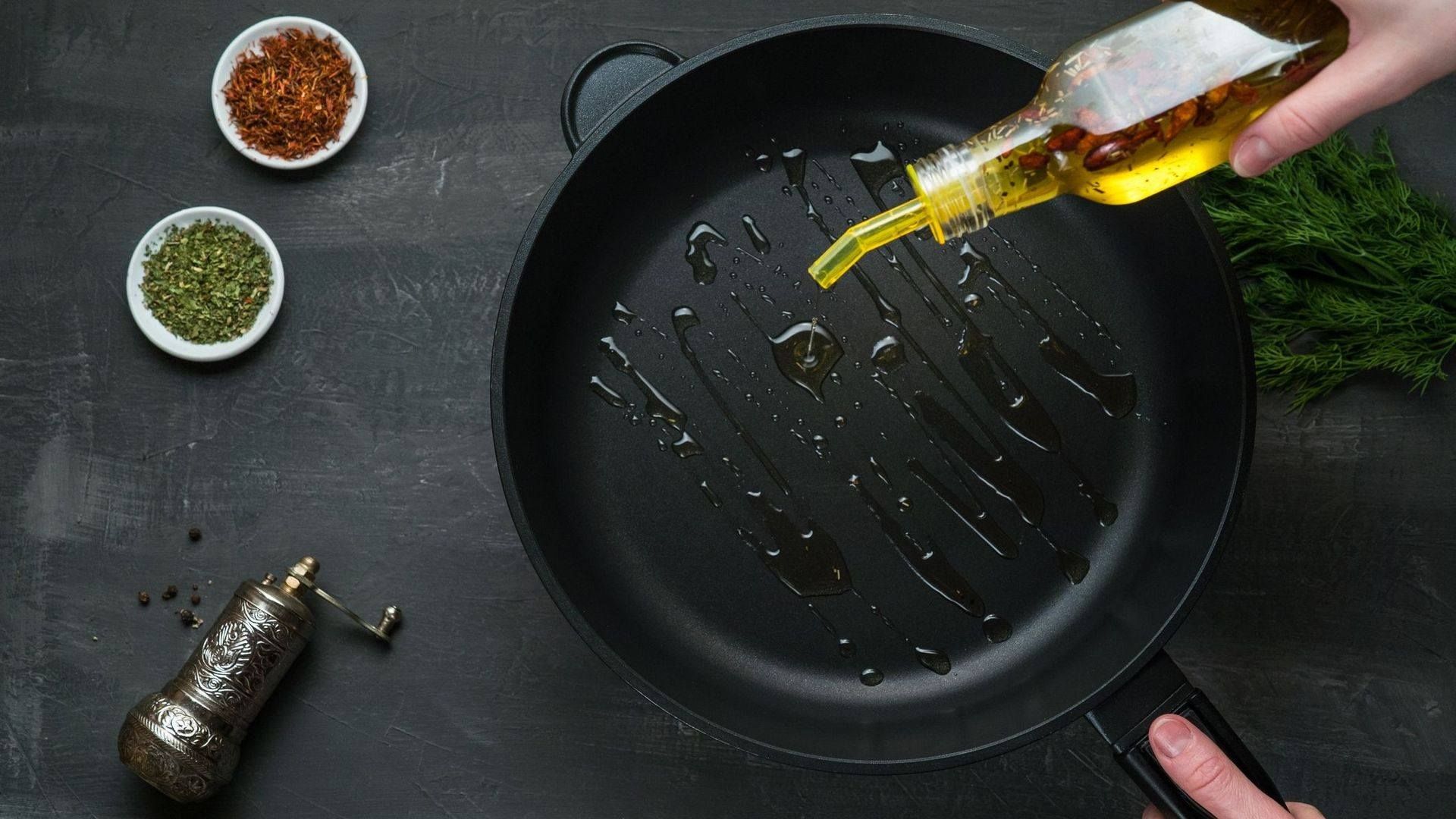 The Art of Choosing Oils for Cooking and Dressings at Home
